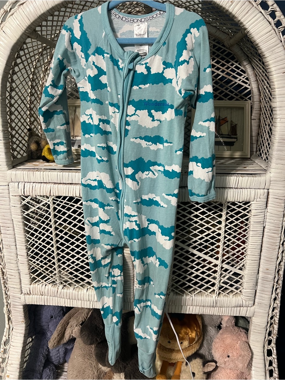 Bonds clouds wondersuit size 12/18 months